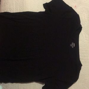Black Old Navy tee